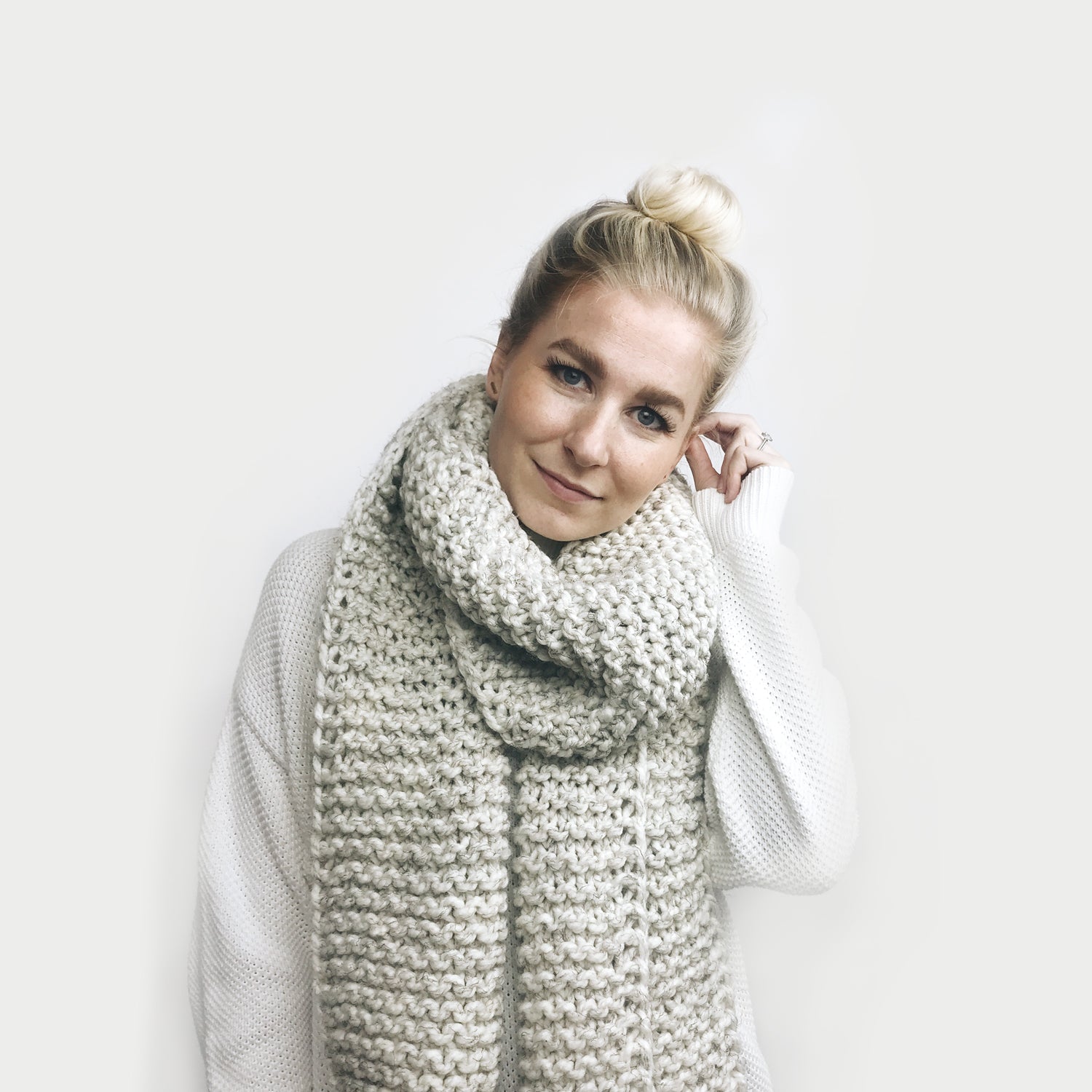 Milot Scarf